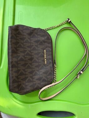Michael Kors Crossbody